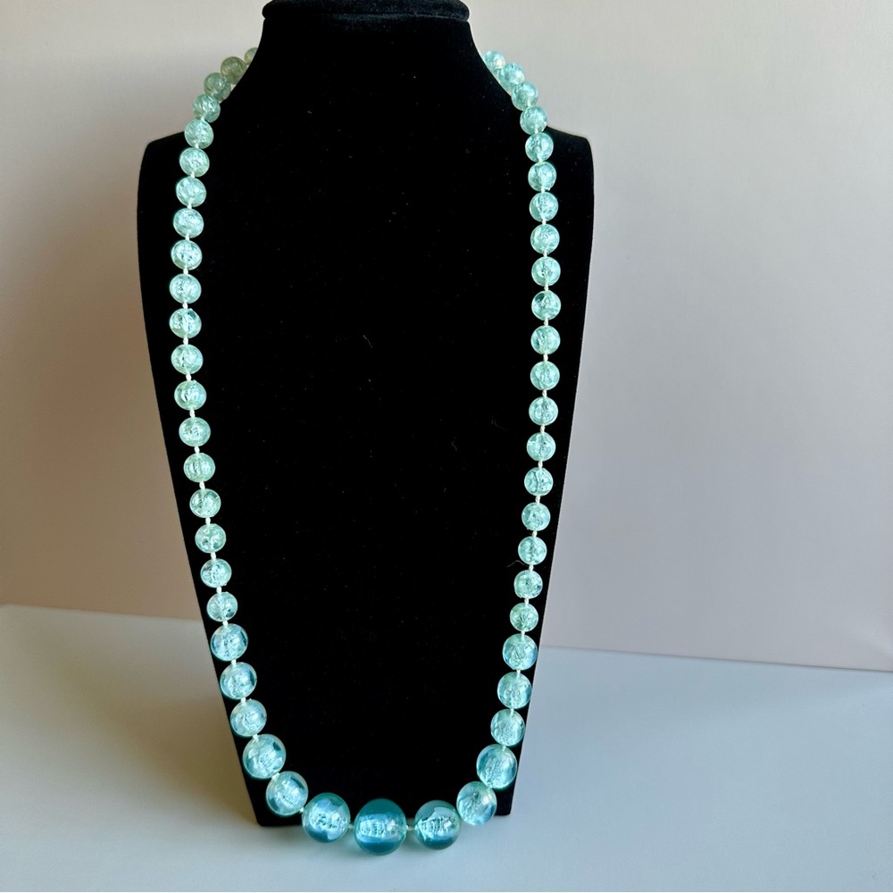 VNTG Graduated beaded necklace, blue/sea green ombré with "cracked" beads